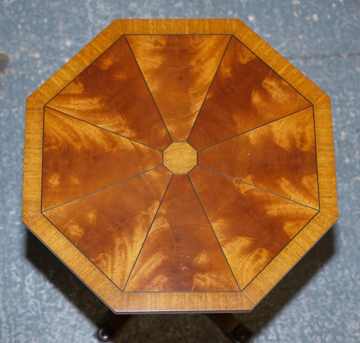 FINE VINTAGE ART DECO STYLE OCTAGONAL SIDE END WINE TABLE