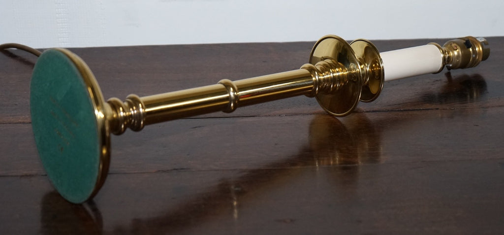 VINTAGE ENGLISH GEORGIAN STYLE SOLID BRASS WHITE CANDLE STICK TABLE LAMP