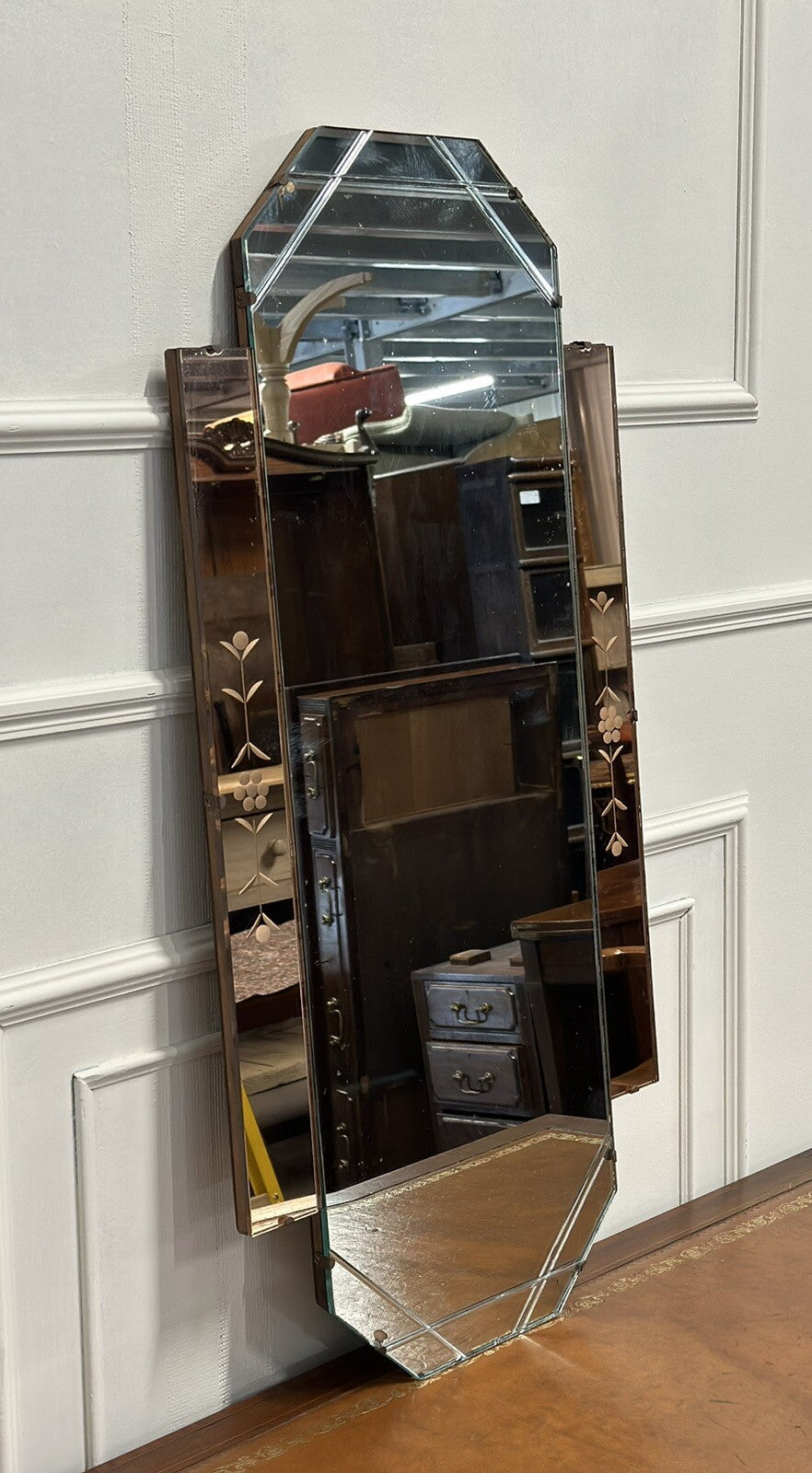 LARGE DECORATIVE 1920s ART DECO PEACH GLASS FLOWER PETAL MIRROR