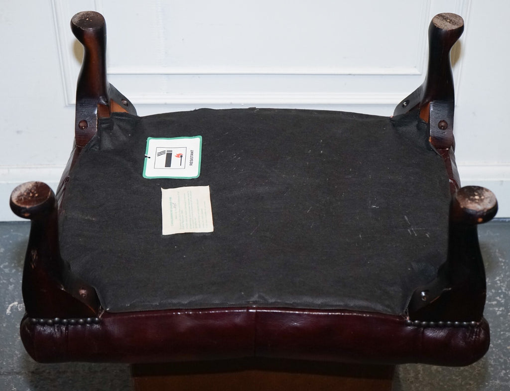 VINTAGE BURGUNDY LEATHER CHESTERFIELD QUEEN ANNE LEGS FOOTSTOOL