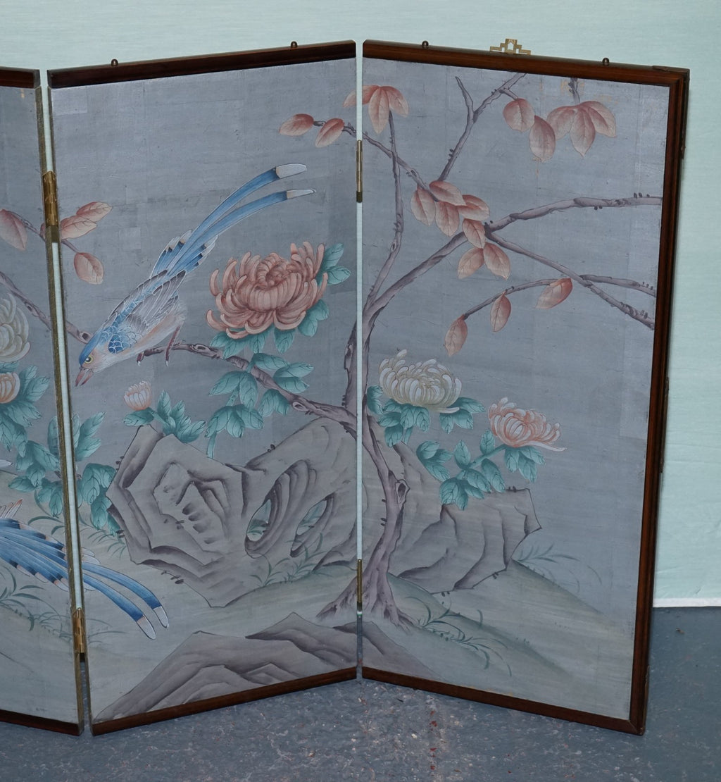 VINTAGE EXOTIC ORIENTAL BIRDS & FLOWERS FOLDING FOUR PANEL PETITE ROOM DIVIDER