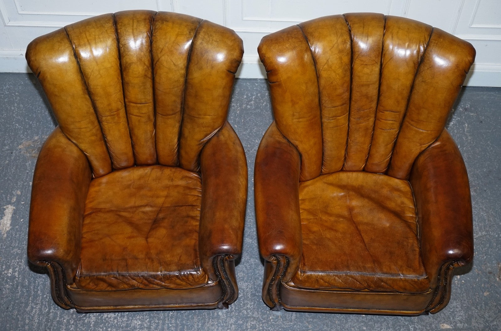 VINTAGE PAIR OF ART DECO STYLE HAND DYED LEATHER SHELL ARM CHAIRS