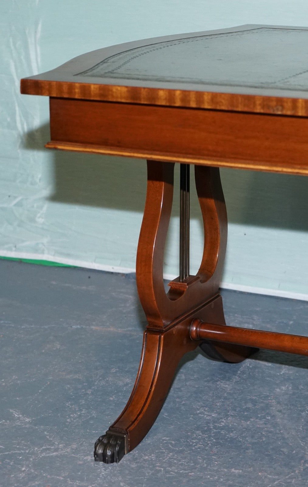 LARGE VINTAGE HUNTER GREEN LEATHER TOP COFFEE TABLE