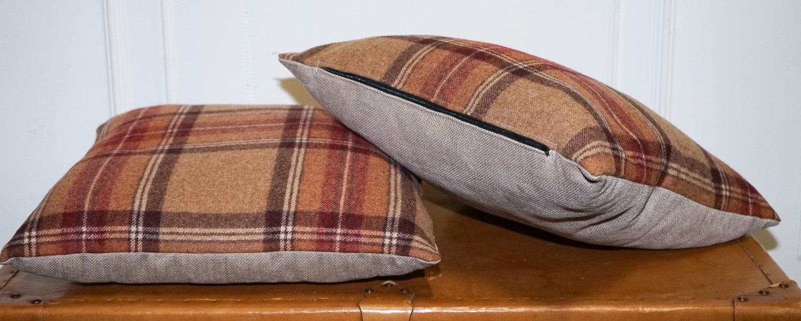 VINTAGE PAIR OF CLASSIC BALMORAL FIRED EARTH WOOL SCATTER CUSHIONS