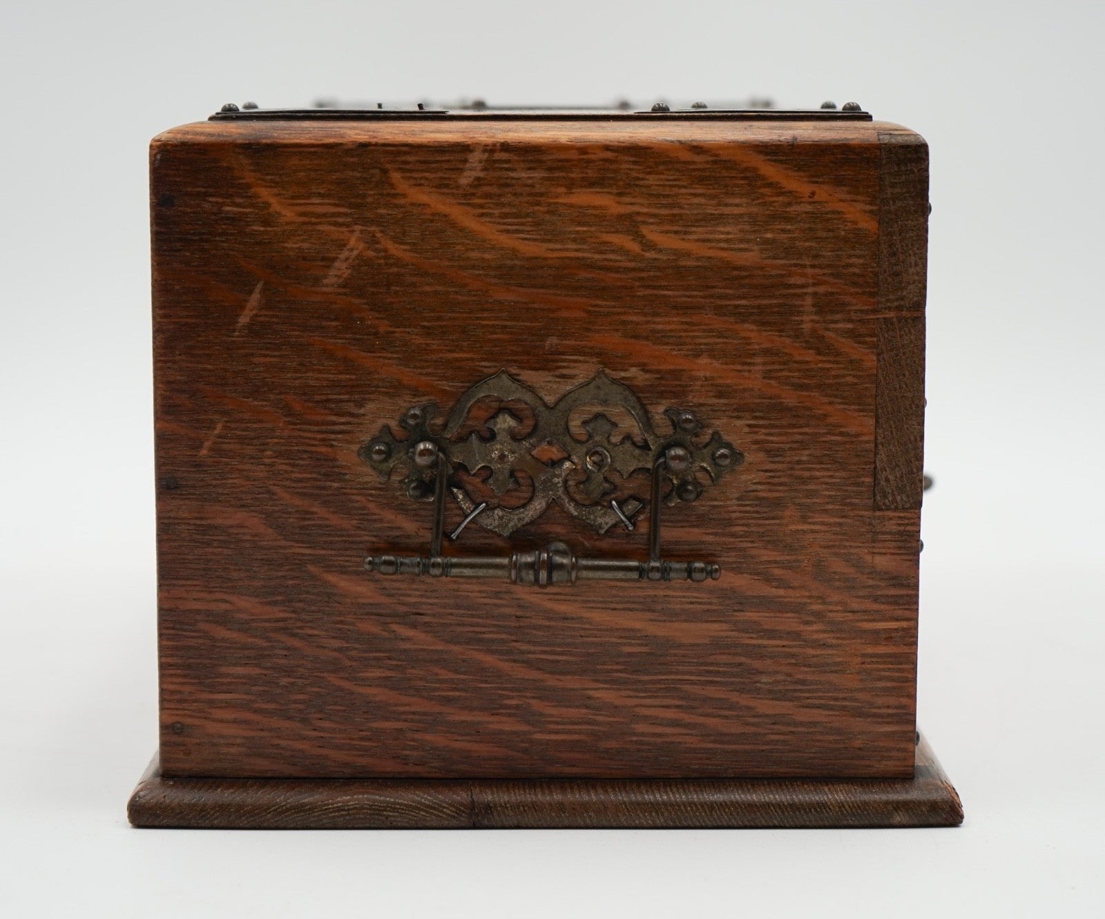 ANTIQUE ASIAN ORIENTAL MAHJONG SET OF 148 TILES IN EDWARDIAN OAK BOX