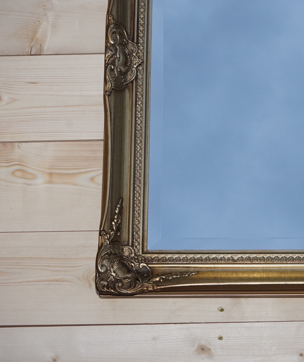 VINTAGE LARGE GOLD ORNATE BEVELLED HANGING WALL MiRROR