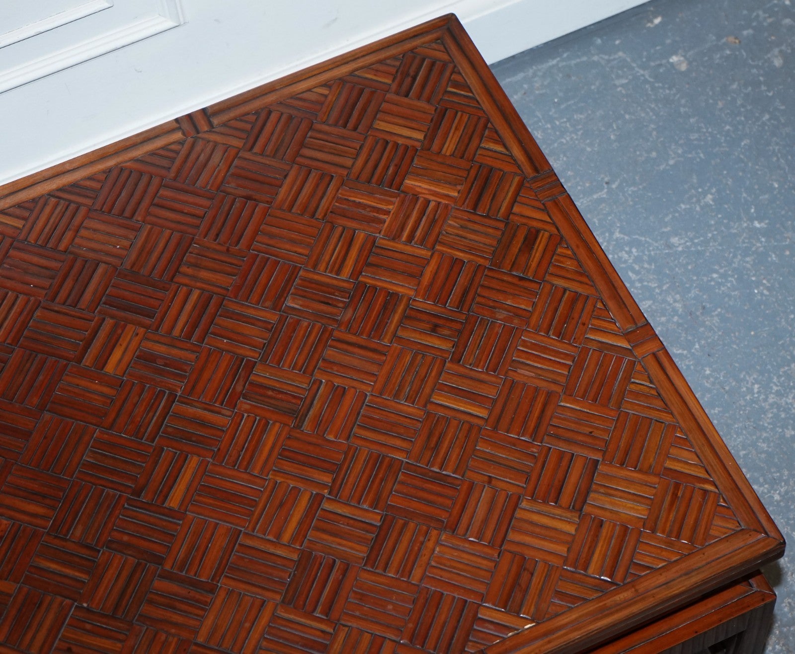 CIRCA 1950'S  MAITLAND & CLASCOE WAVEN FAUX BAMBOO PAGODA COFFEE TABLE DRAWERS