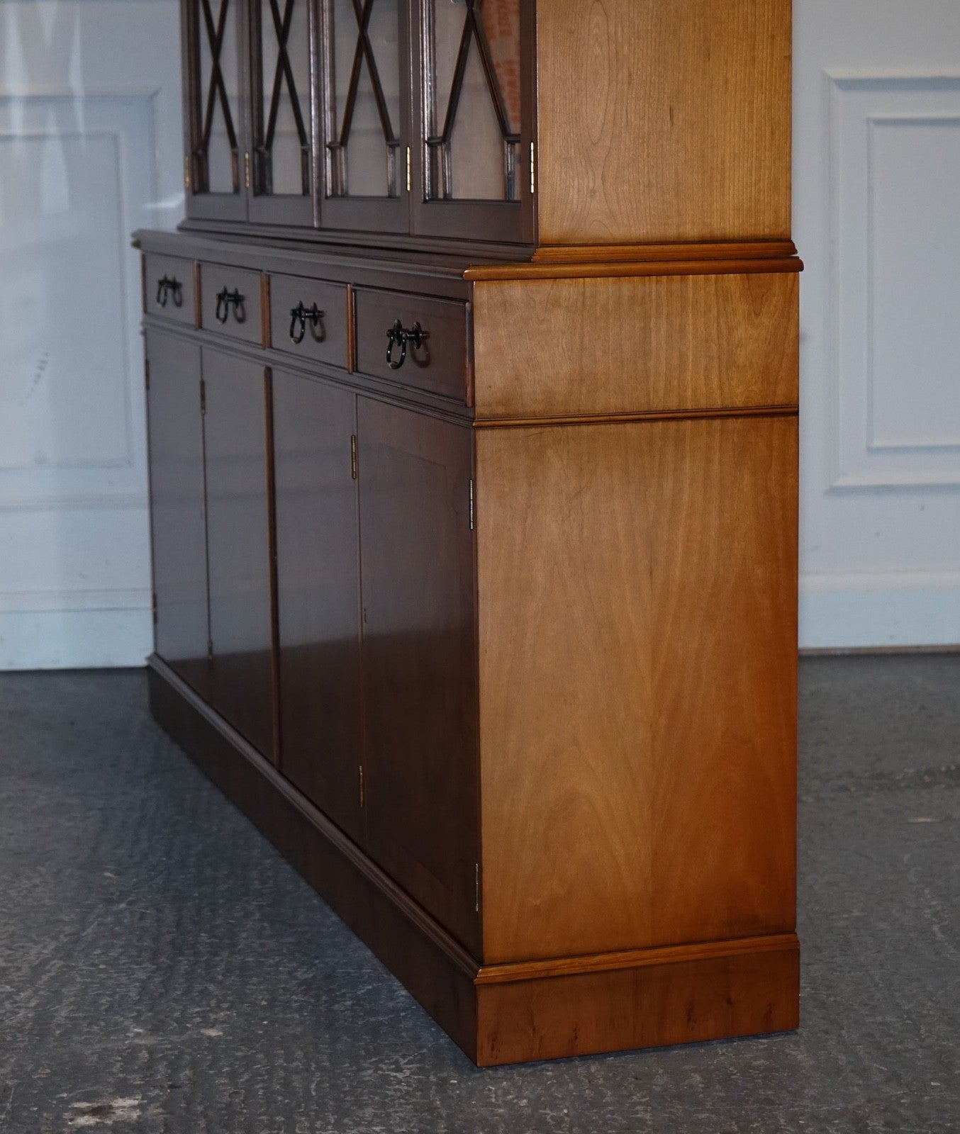VINTAGE GEORGIAN STYLE YEW WOOD FOUR DOOR DISPLAY CABINET BOOKCASE