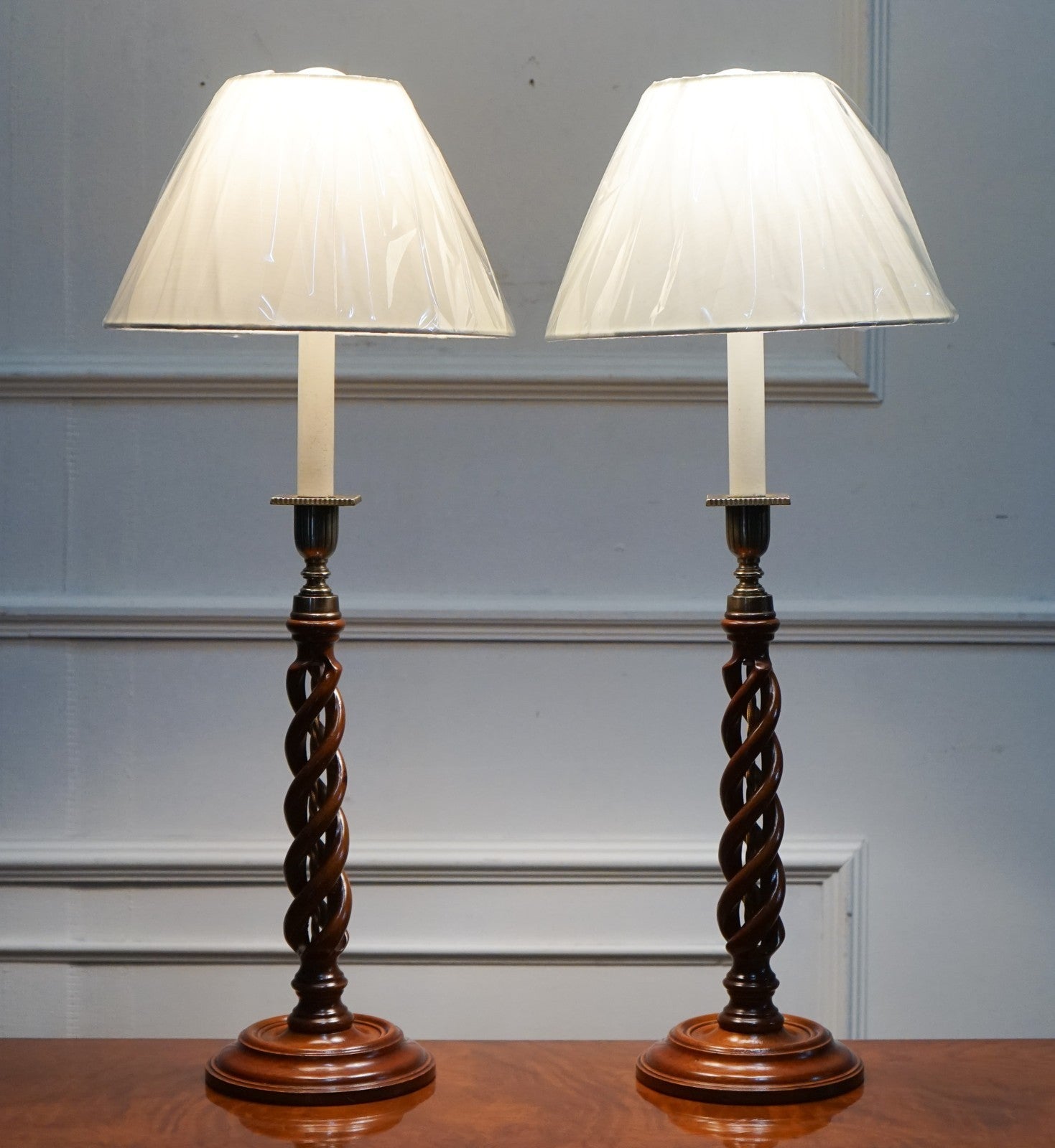 ANTIQUE PAIR OF ENGLISH OPEN BARLEY TWIST CONVERTED CANDLESTICKS TO  TABLE LAMPS