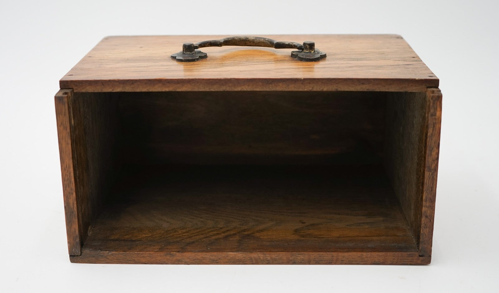 ANTIQUE 1920'S MAHJONG SET WITH ORIGINAL WOODEN BOX BONE & BAMBOO 144 TILES