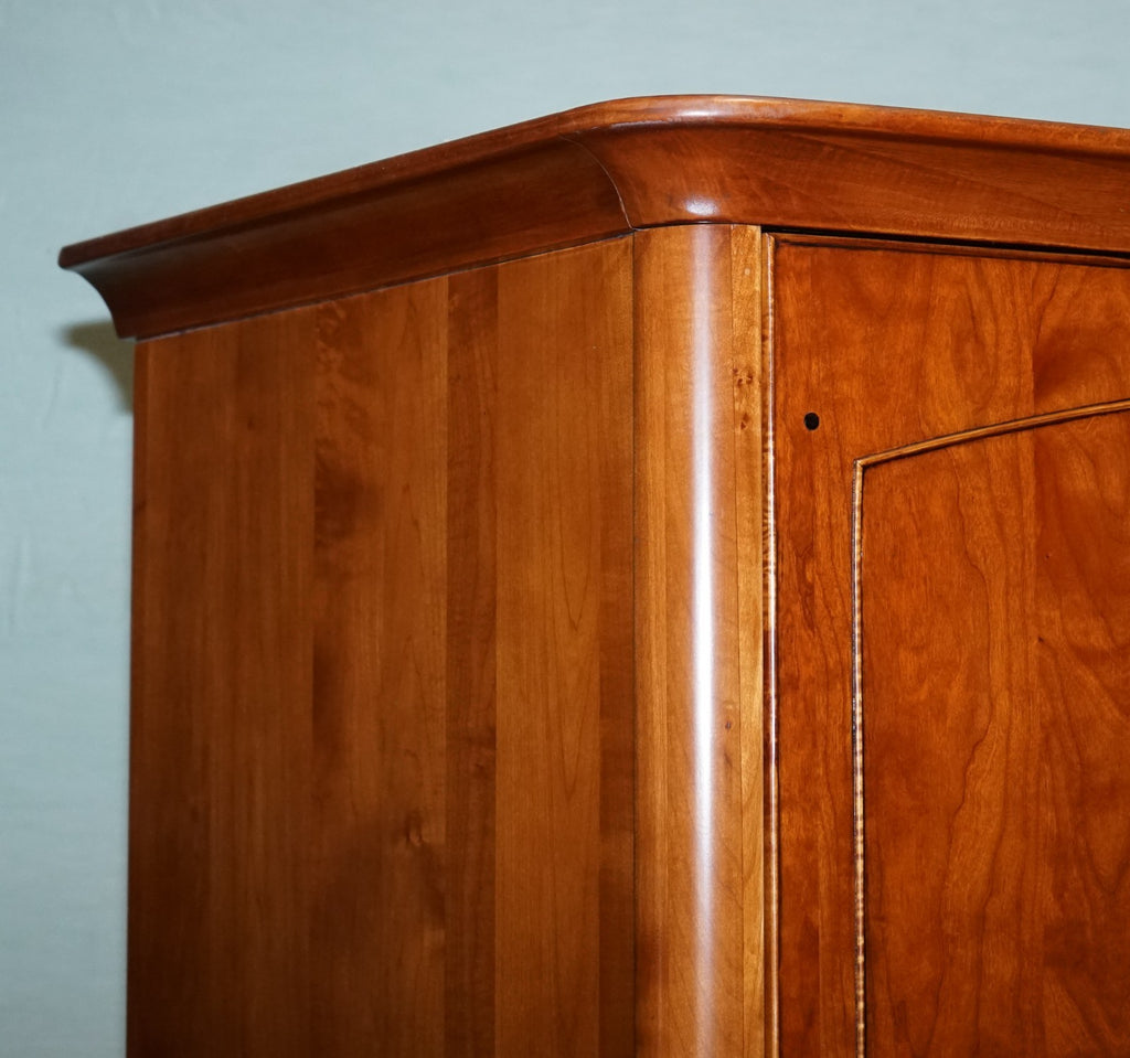 FRENCH STYLE WILLIS & GAMBIER ROCHELLE COLLECTION DOUBLE WARDROBE