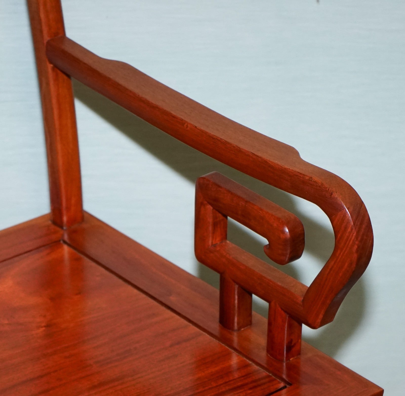 VINTAGE ORIENTAL CHINESE TEAK CARVED FLOWER AND BIRD ARMCHAIR