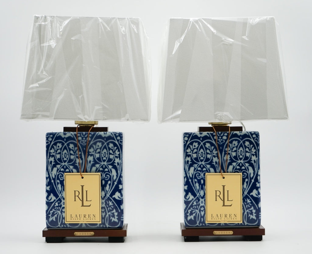 PAIR OF RALPH LAUREN EX DISPLAY BLUE & WHITE CERAMIC TABLE LAMPS  (2/2)