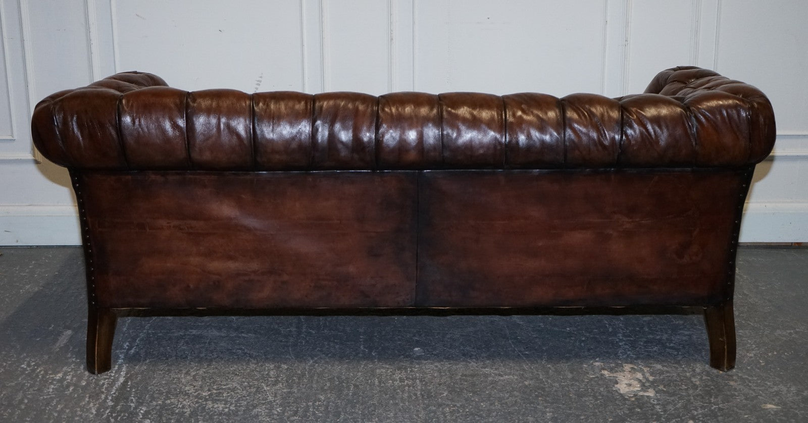 ANTIQUE SWEDISH CHESTERFIELD HAND DYED LEATHER FULLY COIL SPRUNG THREE SEAT SOFA