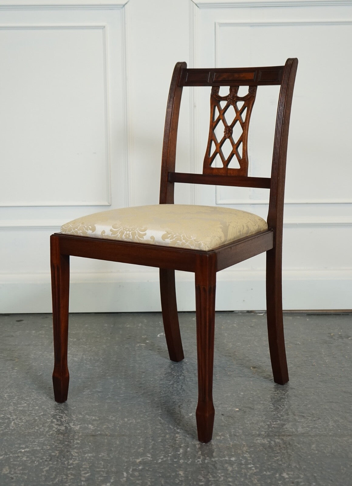 HEPPLEWHITE STYLE BEVAN FUNNELL SET 5 DINING CHAIRS CREAM UPHOLSTERED SEATS J1