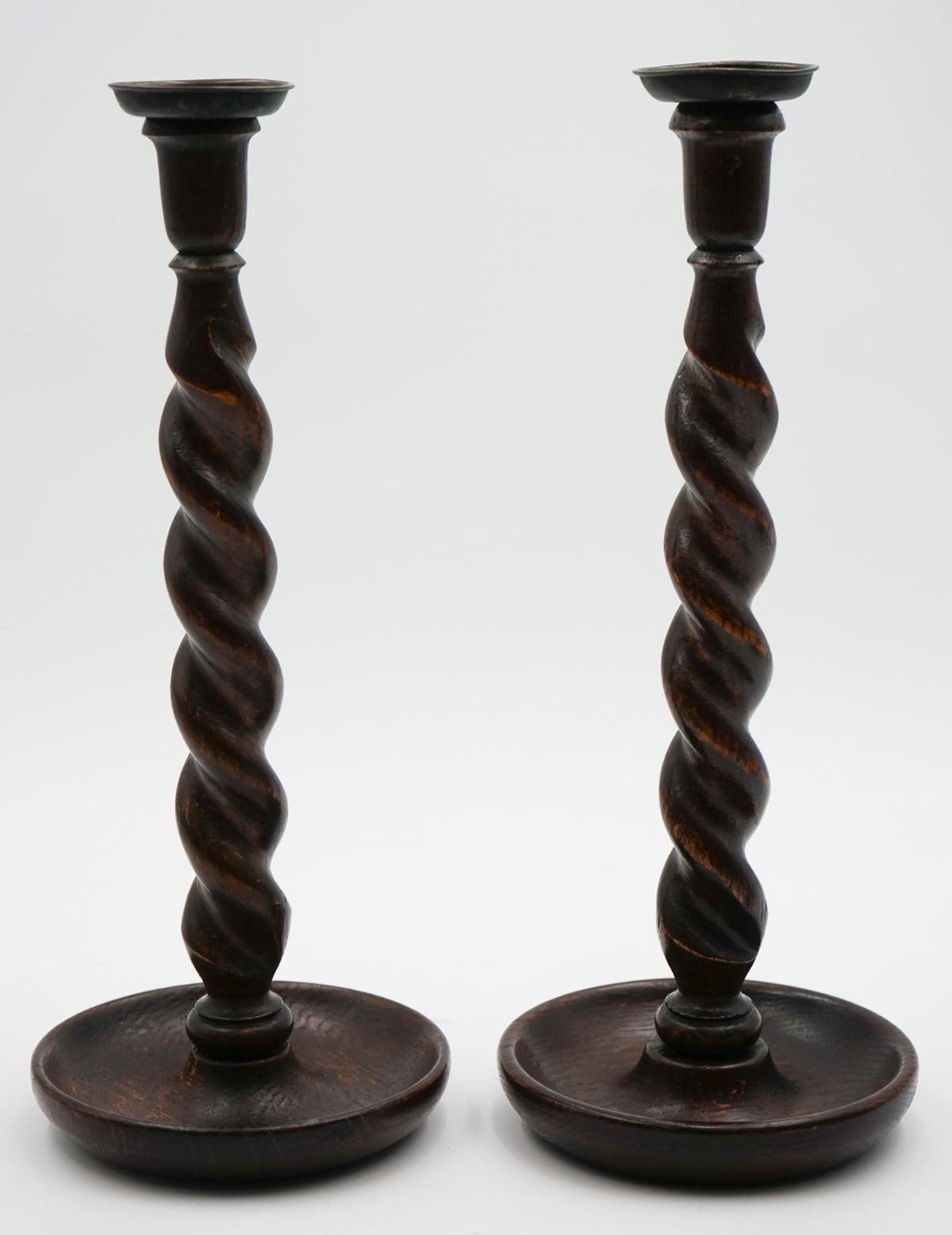 EARLY ViCTORIAN PAIR OF ENGLISH OAK BARLEY TWIST CANDLE STICKS (1)