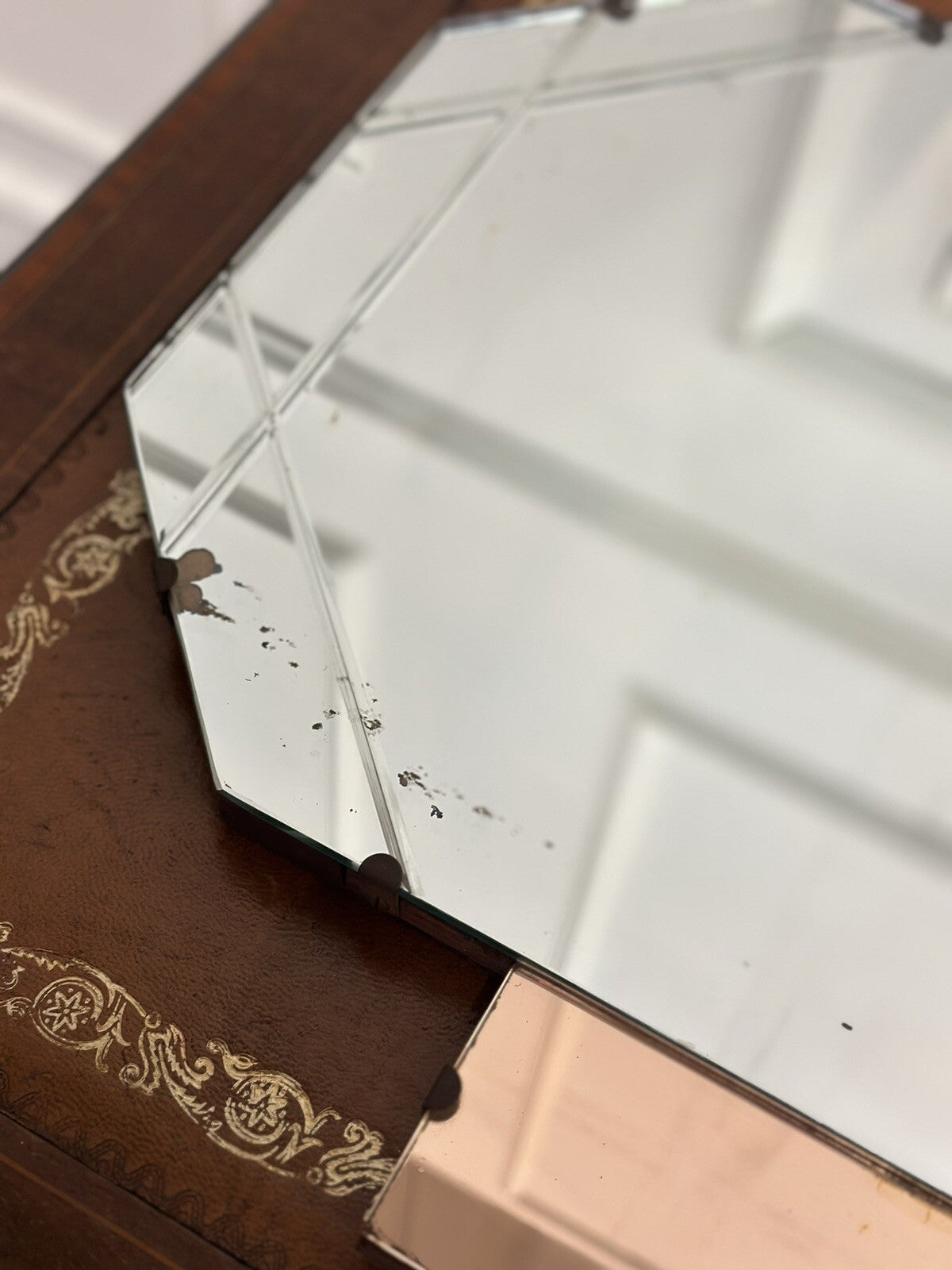 LARGE DECORATIVE 1920s ART DECO PEACH GLASS FLOWER PETAL MIRROR