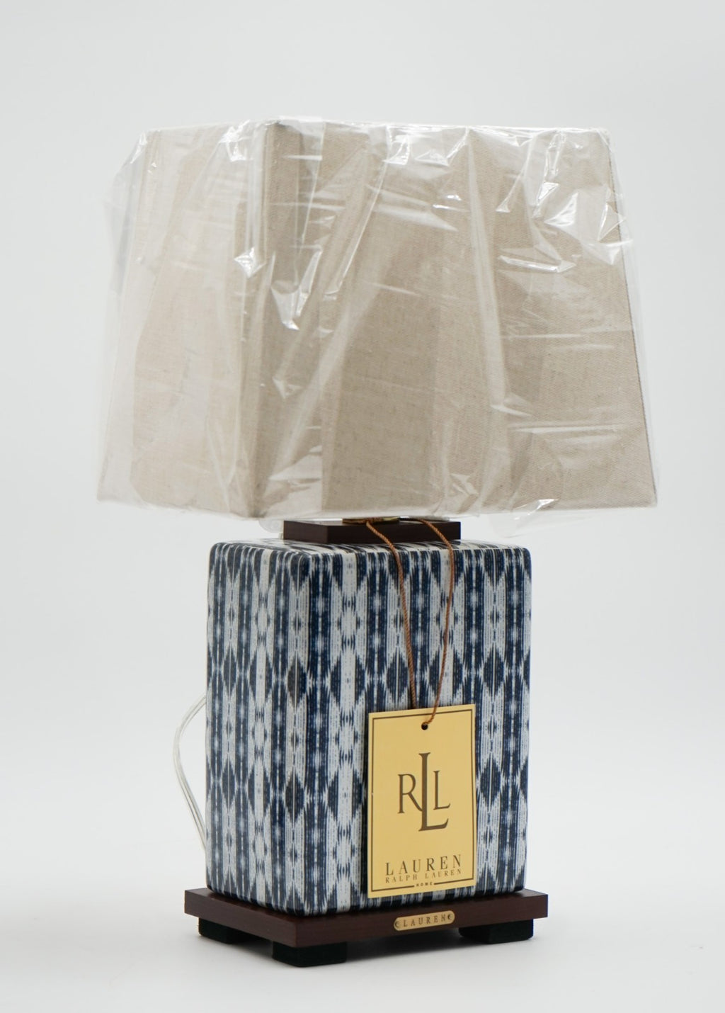 PAIR OF RALPH LAUREN EX DISPLAY CERAMIC BLUE TABLE LAMPS INCLUDING SHADES (1/1)