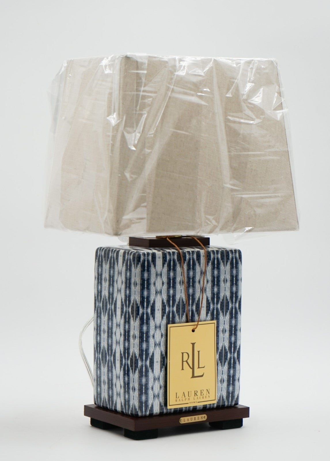 PAIR OF RALPH LAUREN EX DISPLAY CERAMIC BLUE TABLE LAMPS INCLUDING SHADES (1/1)