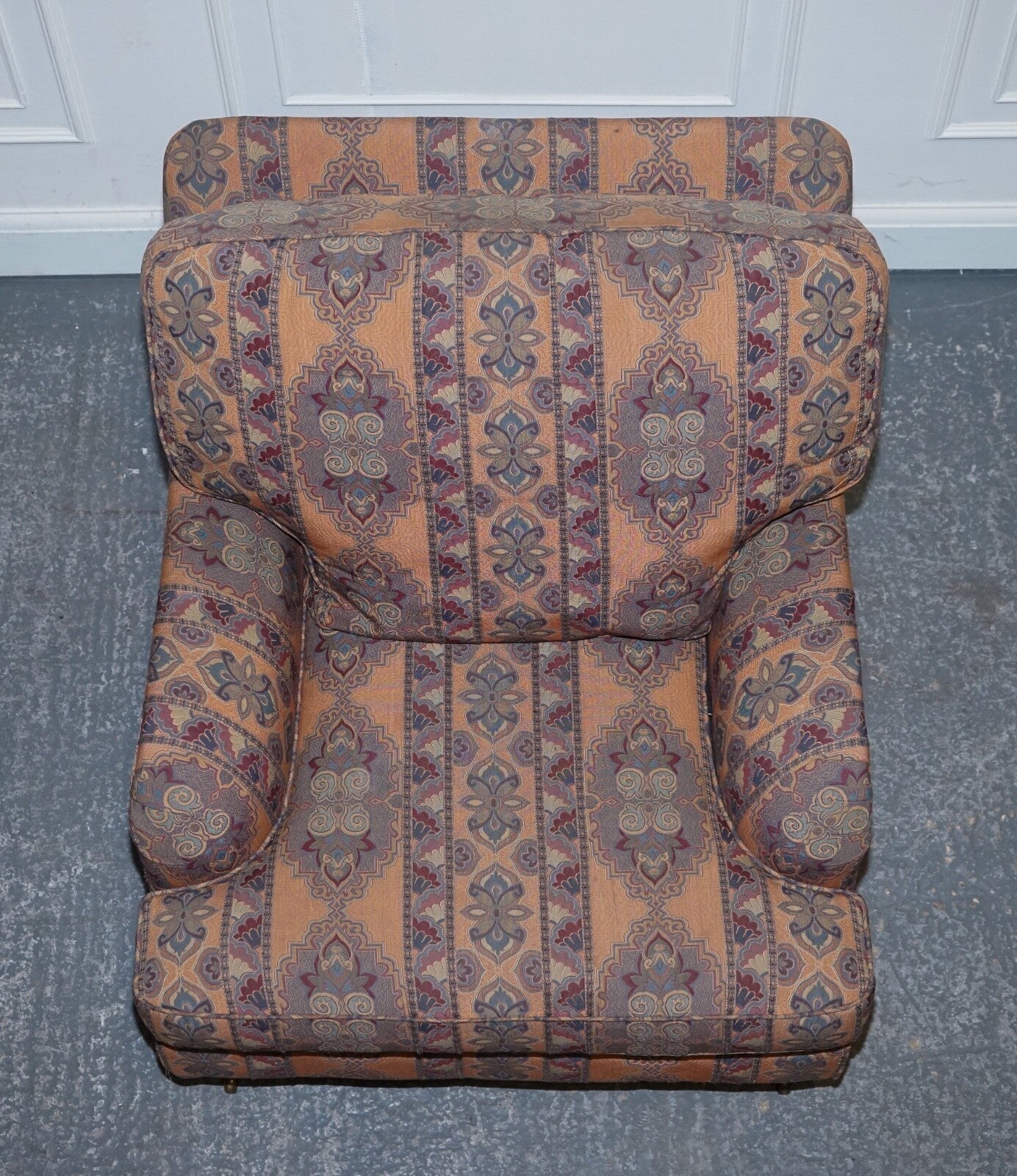 LOVELY MULTIYORK COUNTRYHOUSE REMOVABLE FABRIC HOWARD ARM STYLE LOUNGE ARMCHAIR