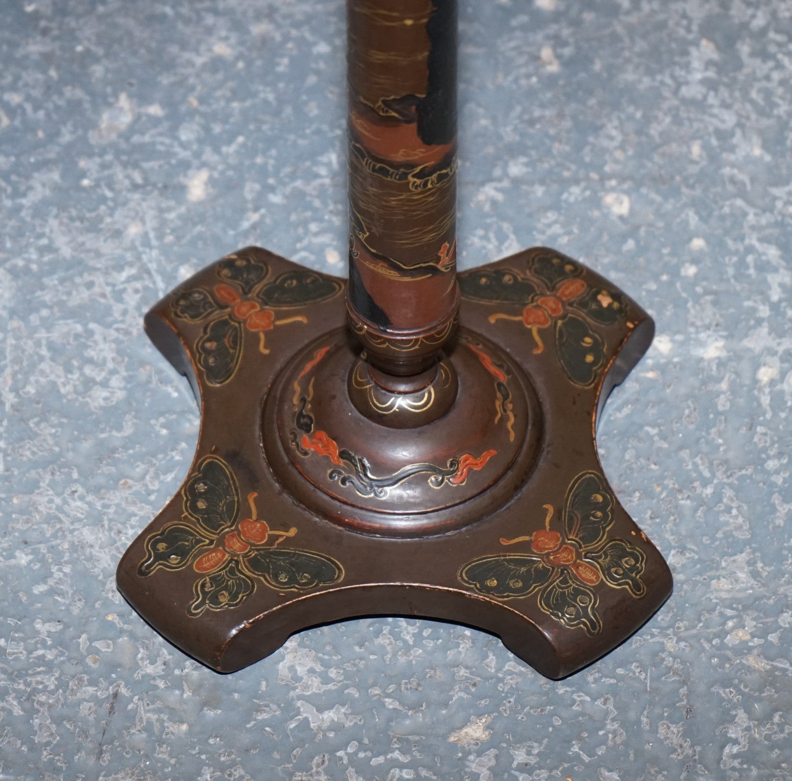 ANTIQUE CHINOISERIE LACQUERED HAND PAINTED SIDE END WINE LAMP TABLE