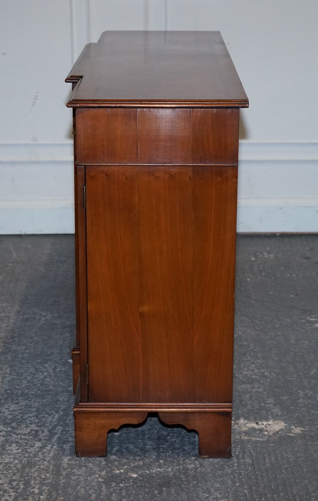 VINTAGE BURR WALNUT SIDEBOARD MADE BY JAN SMITH BRIGHTON