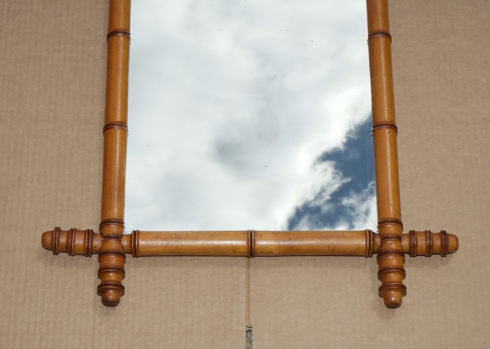 ANTIQUE ENGLISH DECORATIVE FAUX BAMBOO WALL MiRROR