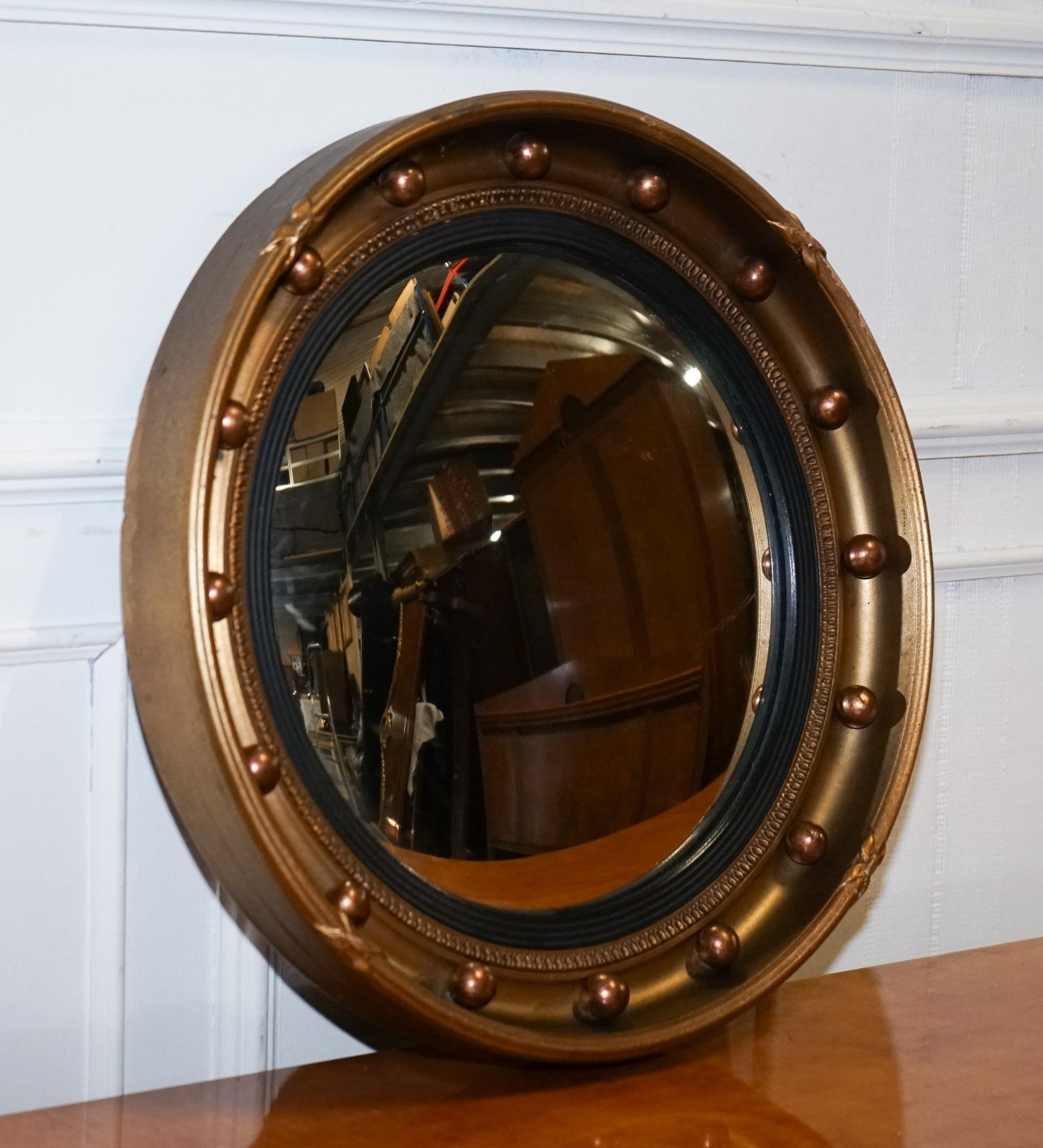 ANTIQUE 1920'S BUTLERS CONVEX GOLD GILT WOOD WALL MIRROR 42 CM DIAMETER