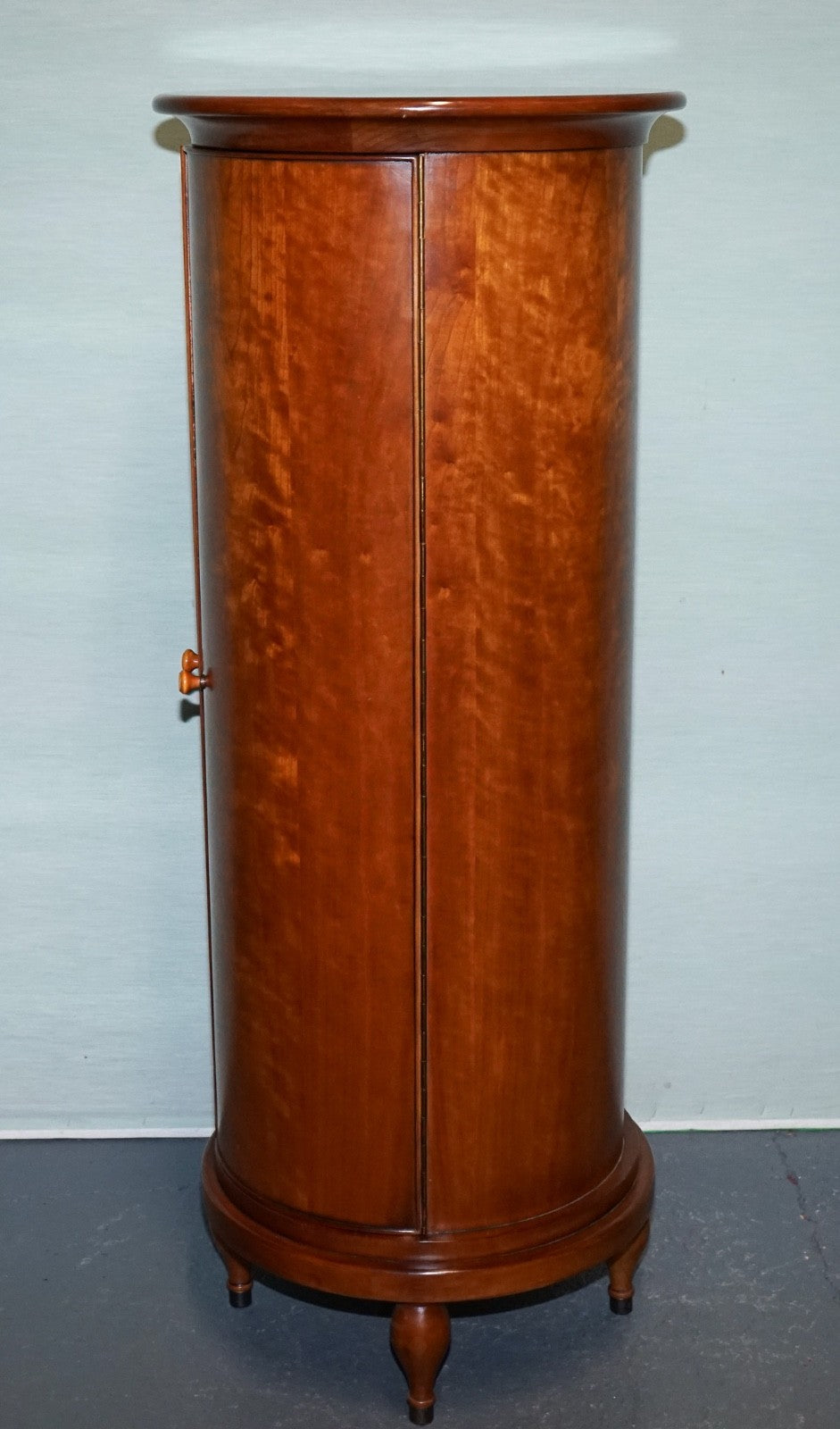 VINTAGE WALNUT WOOD WILLIS & GAMBIER PANTRY STORAGE CYLINDER CABINET