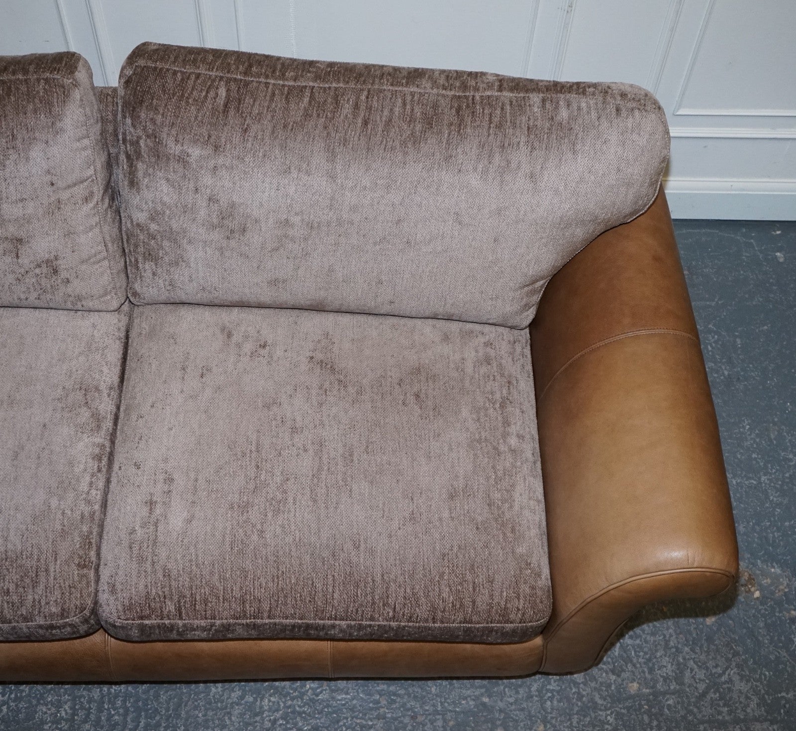 VINTAGE ALEXANDER & JAMES BLAKE 3 SEATER LEATHER & FABRIC SOFA RRP £2,240