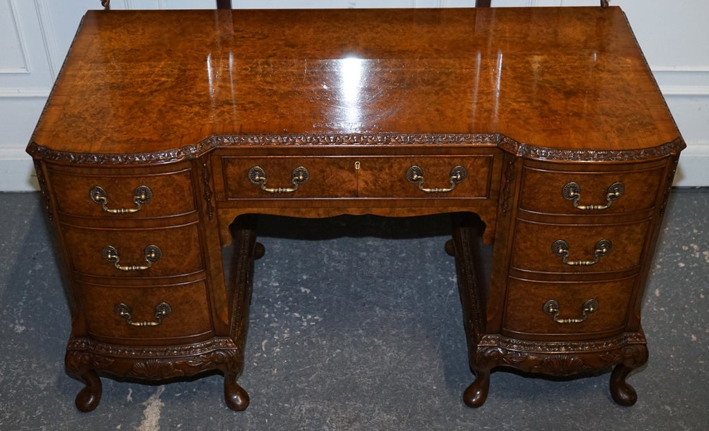 FINE ANTIQUE 1920'S BURR WALNUT HAND CARVED DRESSING TABLE WITH  FOLDING MIRRORS