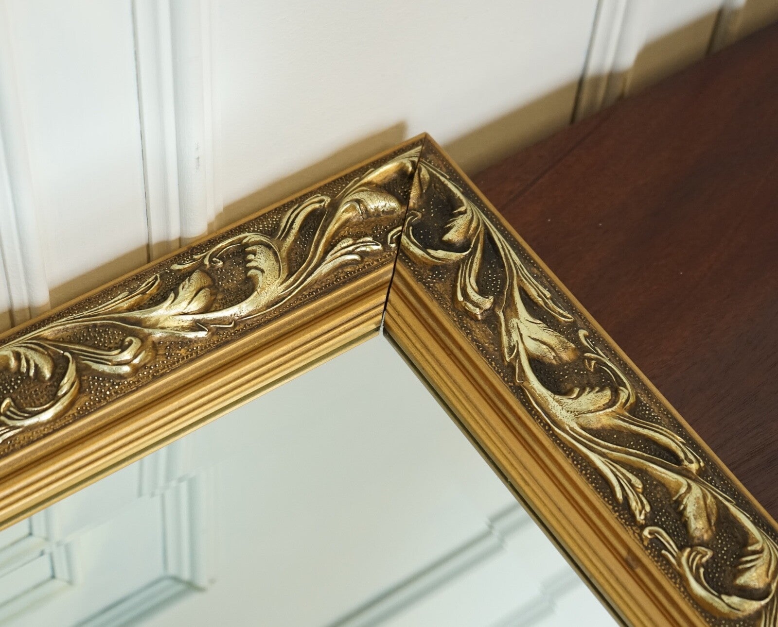 BEAUTIFUL VINTAGE CUSHIONED GILTWOOD BEVELLED MIRROR