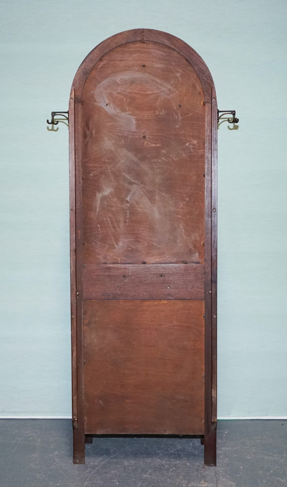 ANTIQUE ATCRAFT OAK HAT AND UMBRELLA HALLWAY STAND WITH A MIRROR