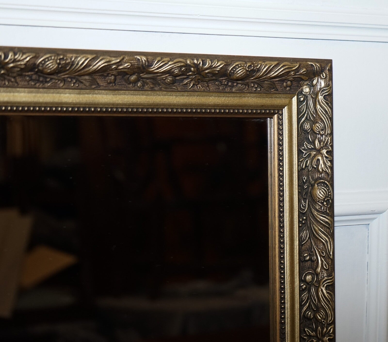 LOVELY VINTAGE GOLD ORNATE BEVELLED WALL MIRROR