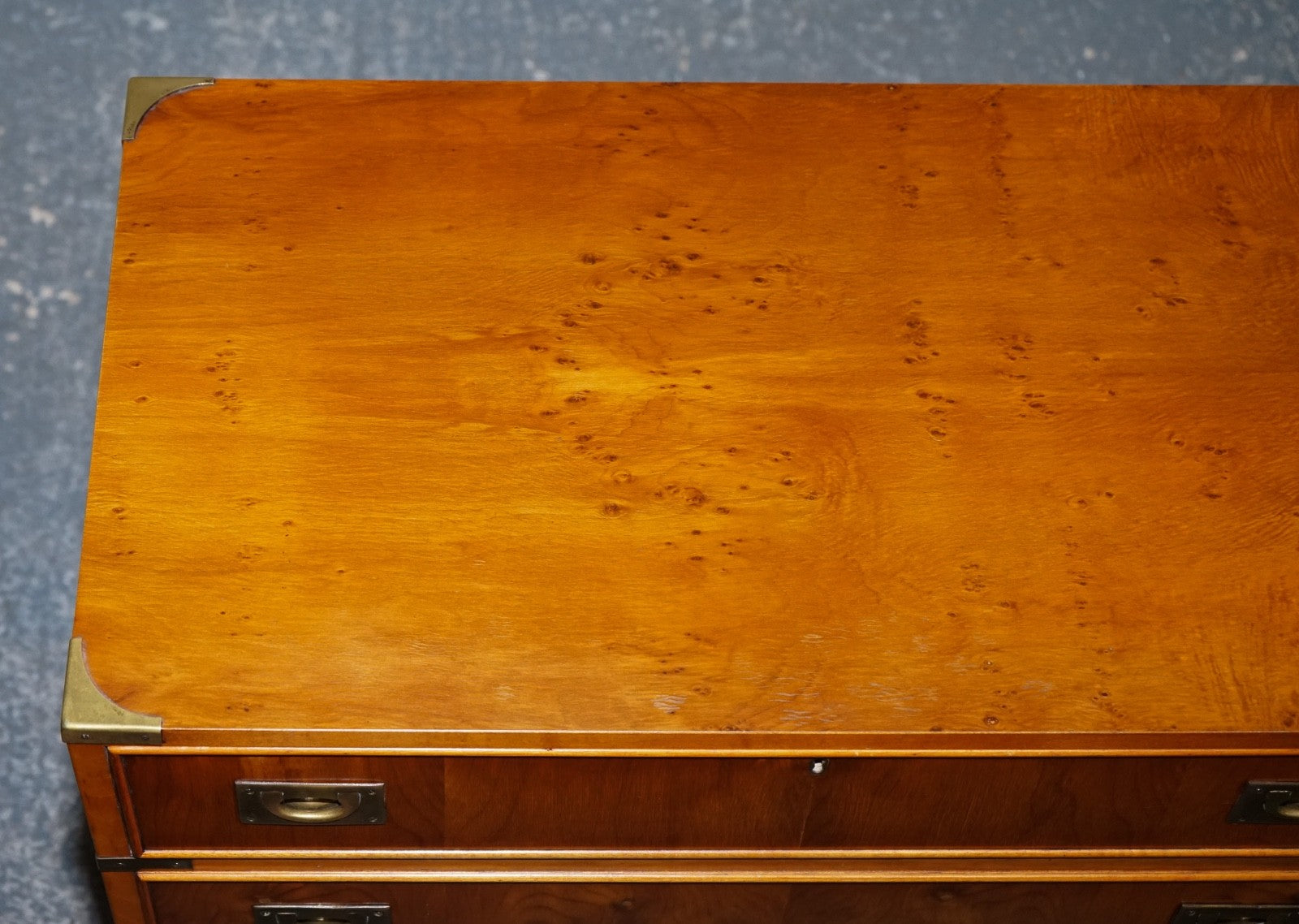 VINTAGE MILITARY CAMPAIGN YEW WOOD SECRETARY CHEST OF DRAWERS WiTH BRASS HANDLES