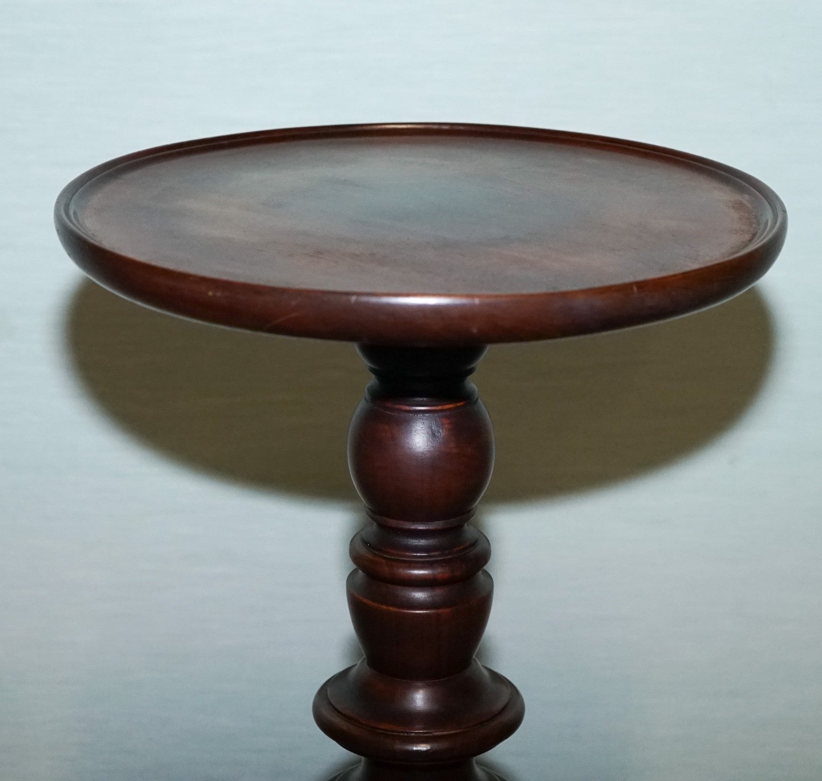 VINTAGE HARDWOOD BARLEY TWIST PEDESTAL PLANT STAND SIDE TABLE