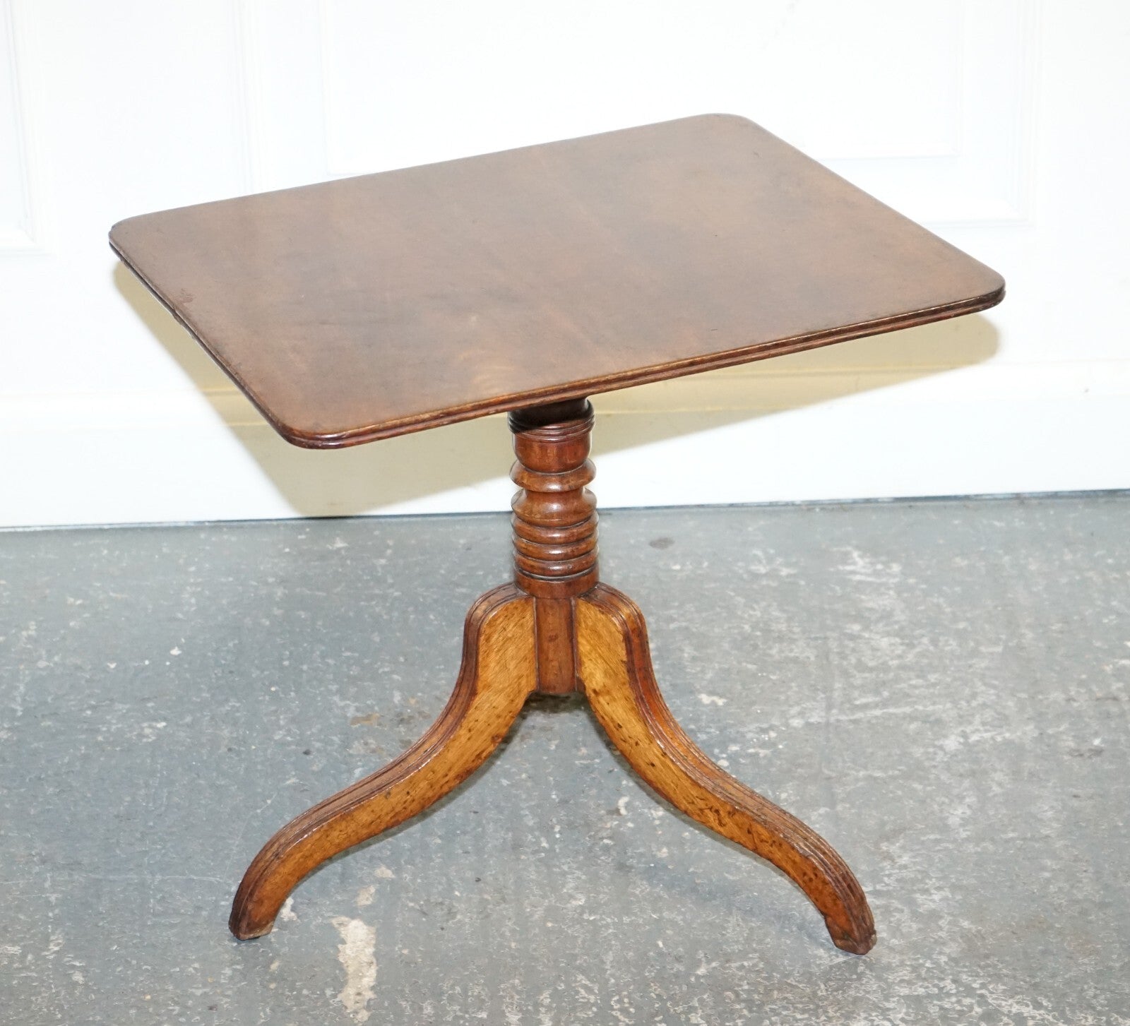 ANTIQUE 19TH CENTURY ENGLISH OAK RECTANGLE TRIPOD TILT TOP TABLE