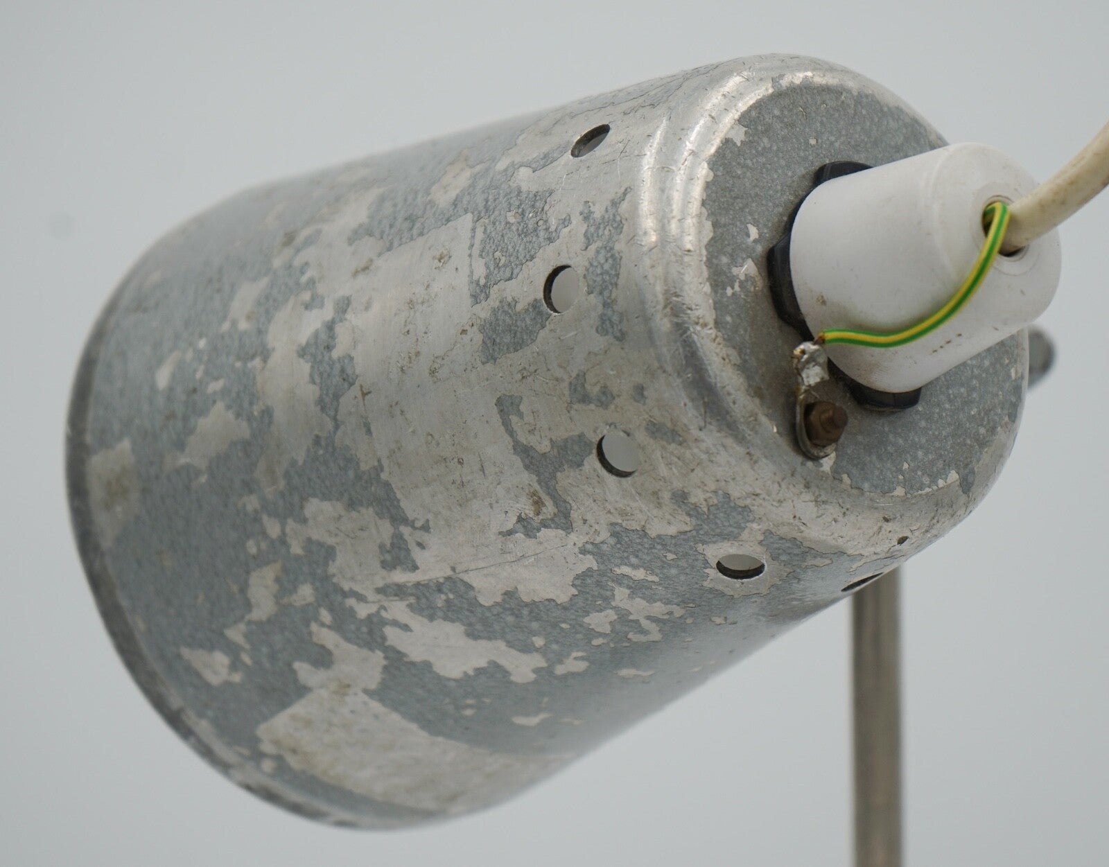 1940'S ENGLISH SALVAGED LABORATORY SCHOOL TABLE ADJUSTABLE LIGHT 005