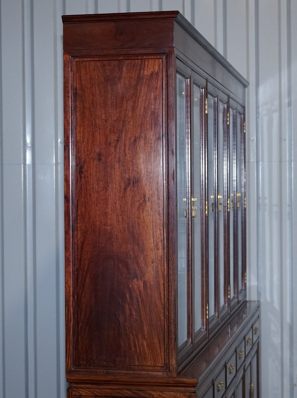 TREMENDOUS ORIENTAL CHINESE TEAK BOOKCASE DISPLAY CABINET WITH SIX DOORS