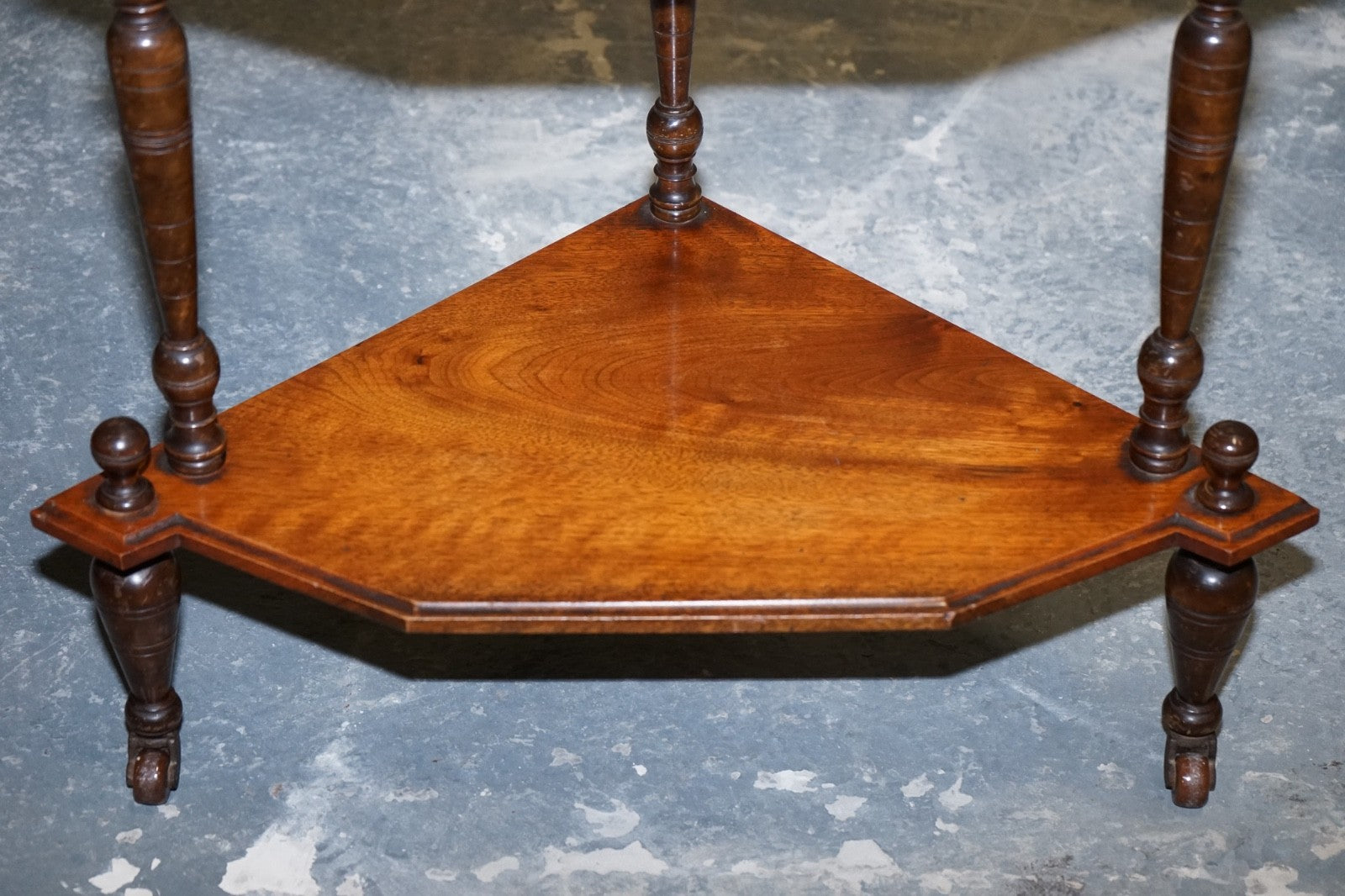 VICTORIAN ENGLISH INLAID BURR WALNUT CORNER WHATNOT STAND