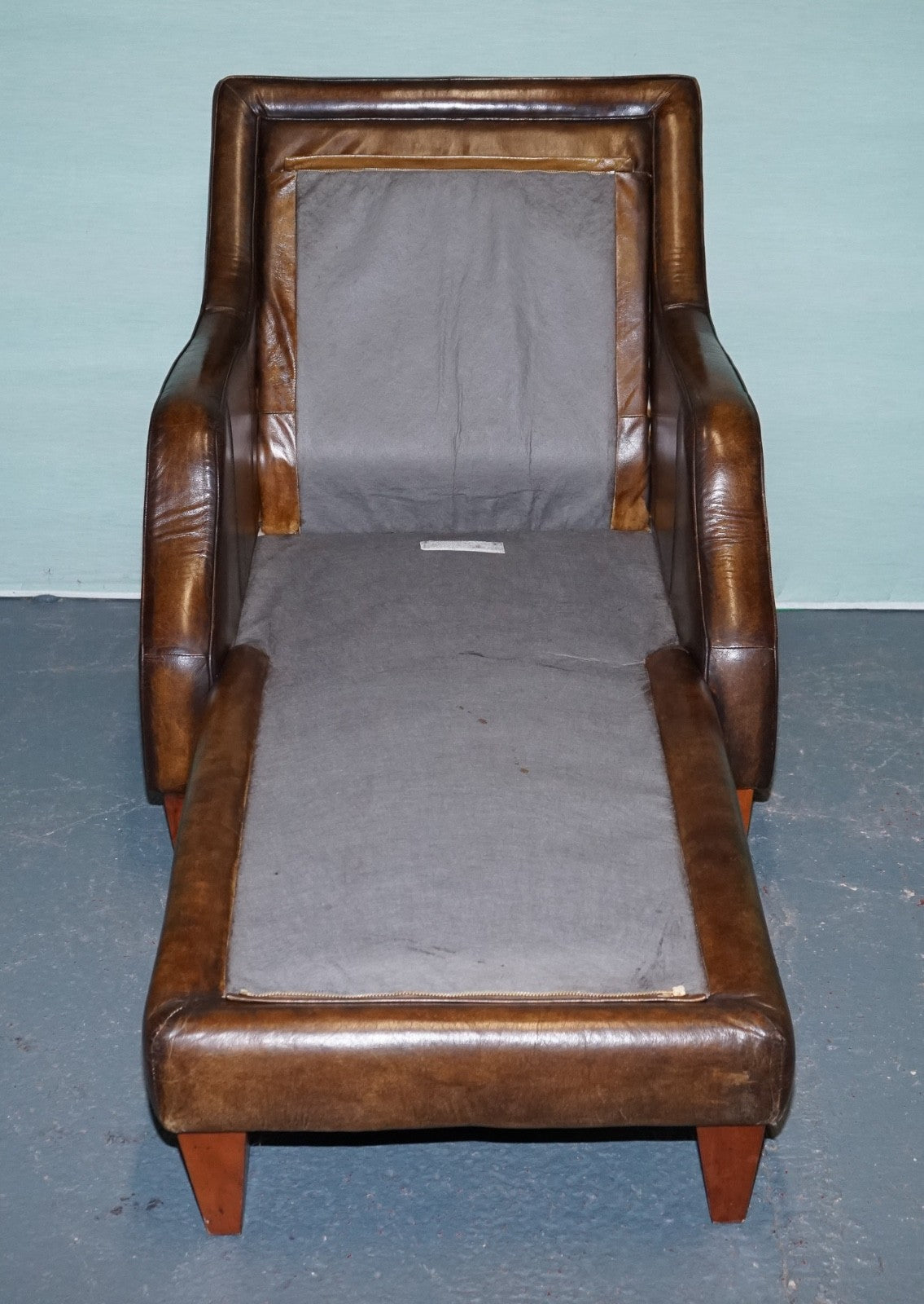 DEEP COGNAC HAND DYED LEATHER CHAISE LOUNGE ARMCHAiR SEATING