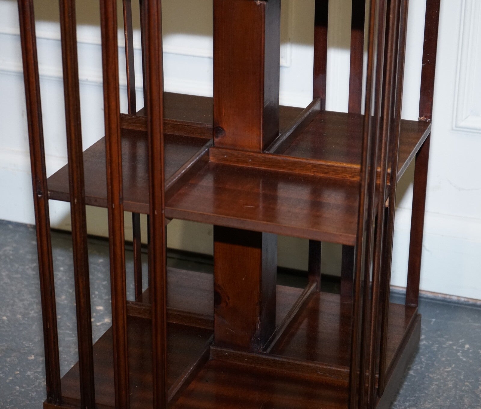 MID CENTRY SHERATON REVIVAL INLAID REVOLVING BOOKCASE END TABLE ON CASTORS