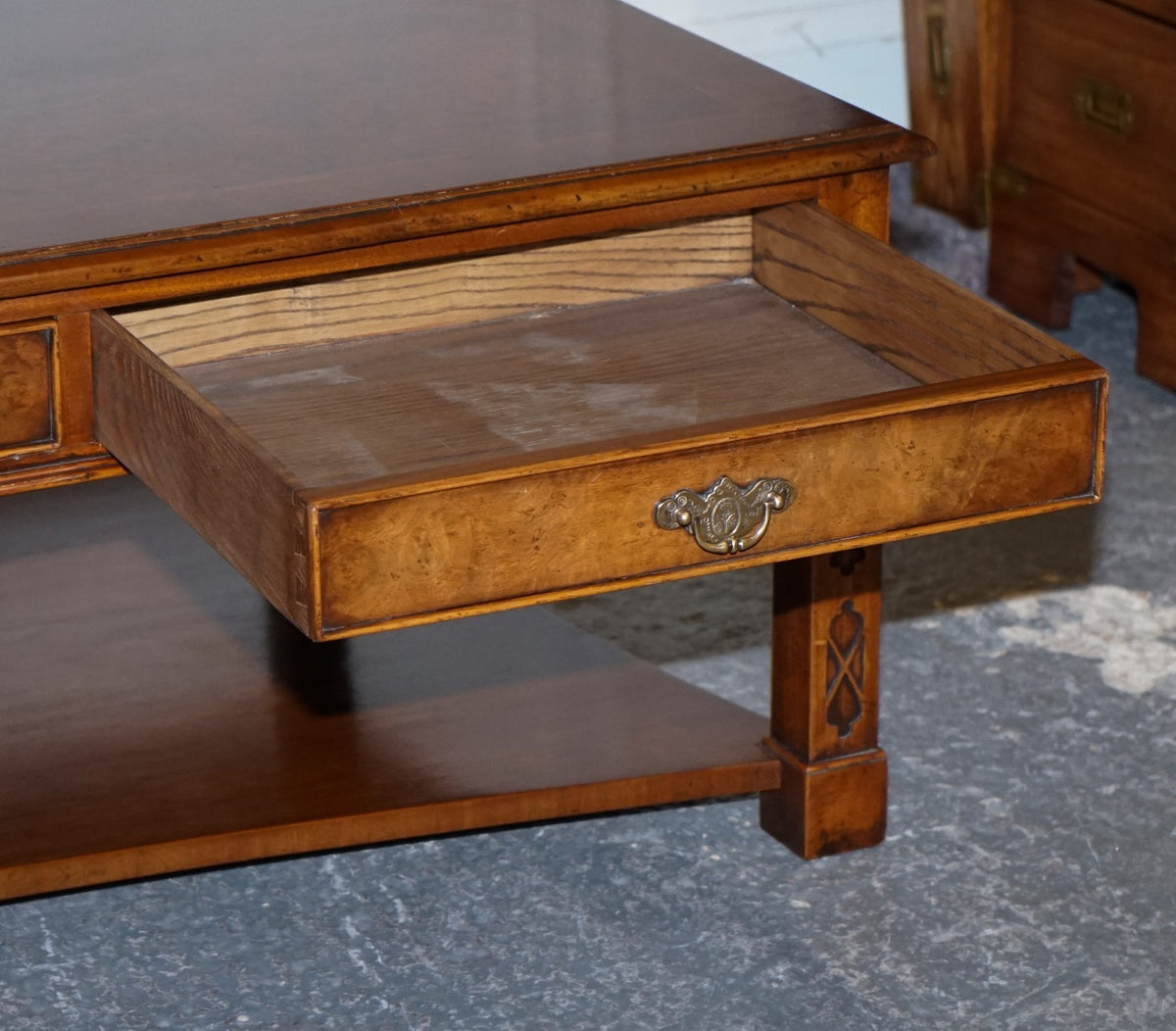 LARGE GEORGIAN STYLE BURR WALNUT COFFEE TABLE BY BRIGHTS OF NETTLEBED LONDON