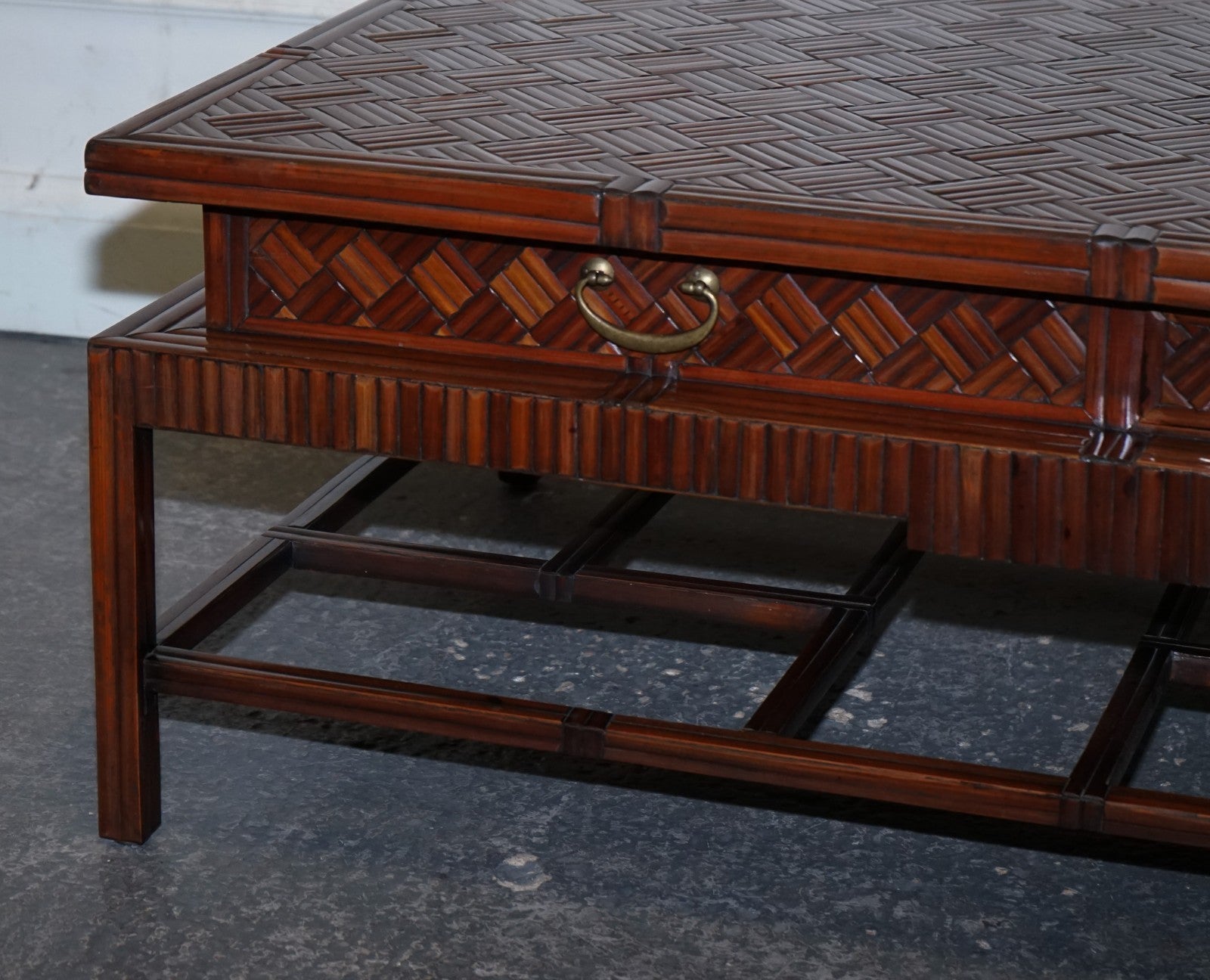 CIRCA 1950'S  MAITLAND & CLASCOE WAVEN FAUX BAMBOO PAGODA COFFEE TABLE DRAWERS