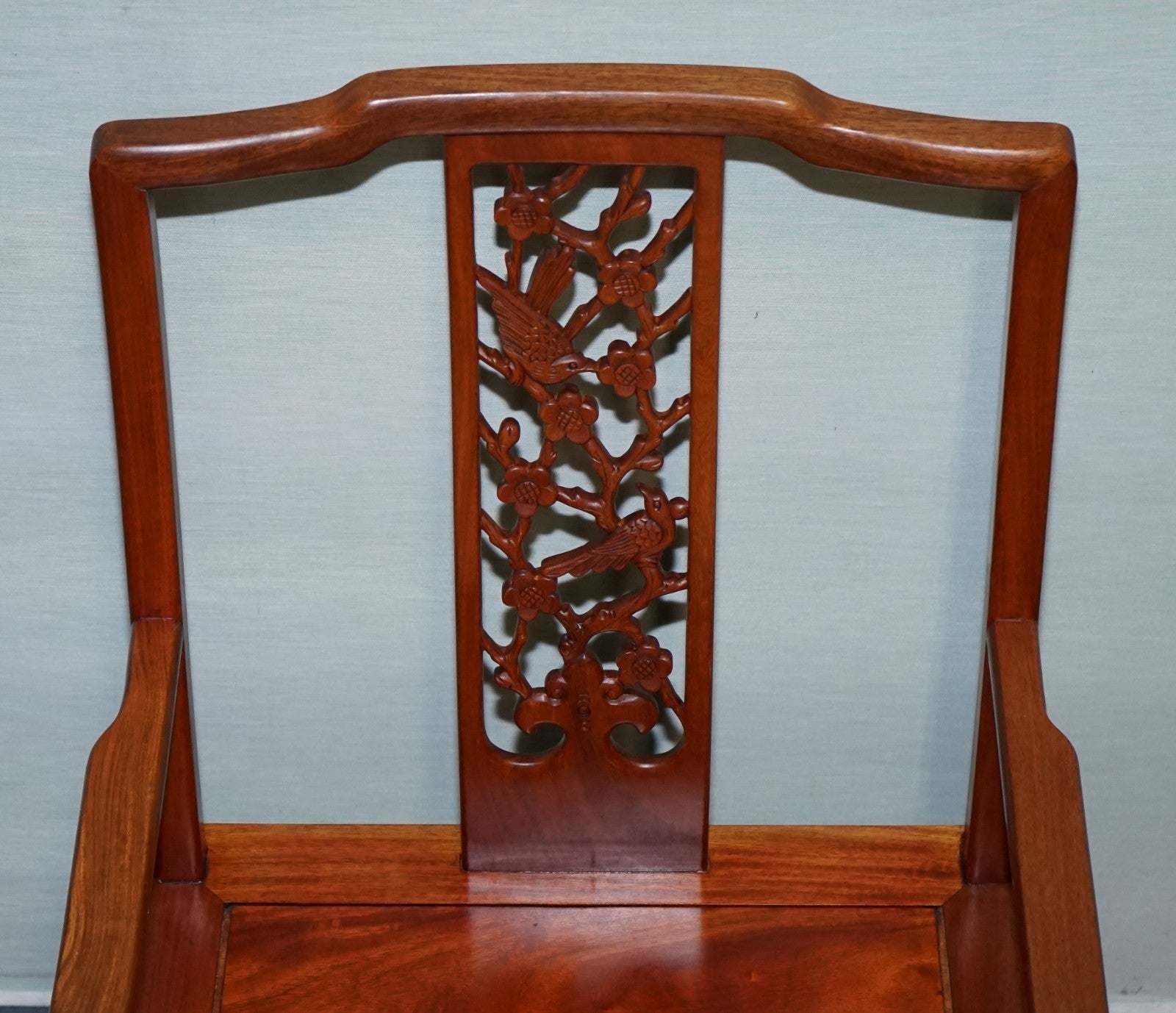 VINTAGE ORIENTAL CHINESE TEAK CARVED FLOWER AND BIRD ARMCHAIR