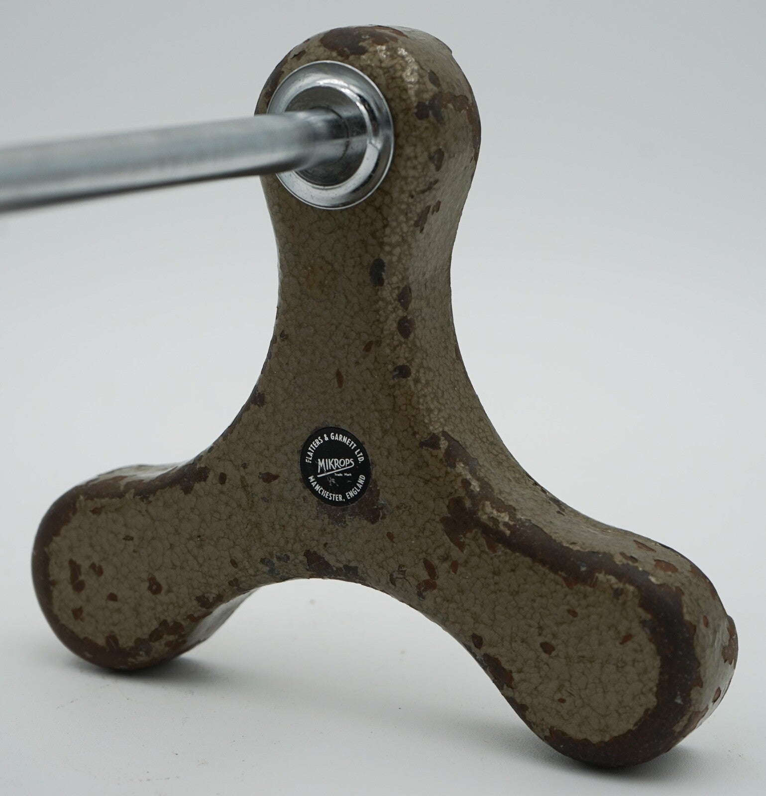 FLATTERS & GARNETT  SALVAGED LABORATORY SCHOOL TABLE ADJUSTABLE LIGHT 004