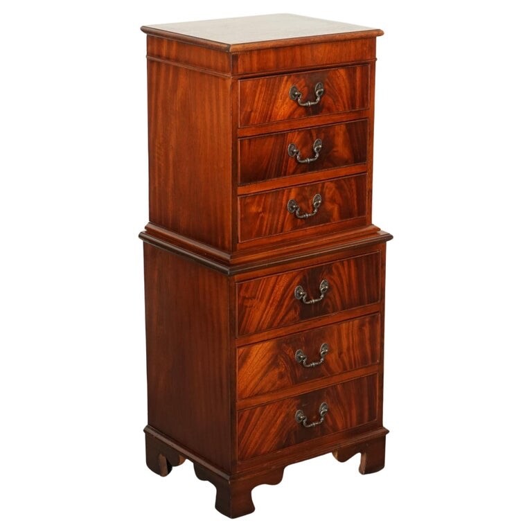 VINTAGE GEORGIAN STYLE TALLBOY WITH 6 DRAWERS WITH LOTS OF STORAGE SPACE