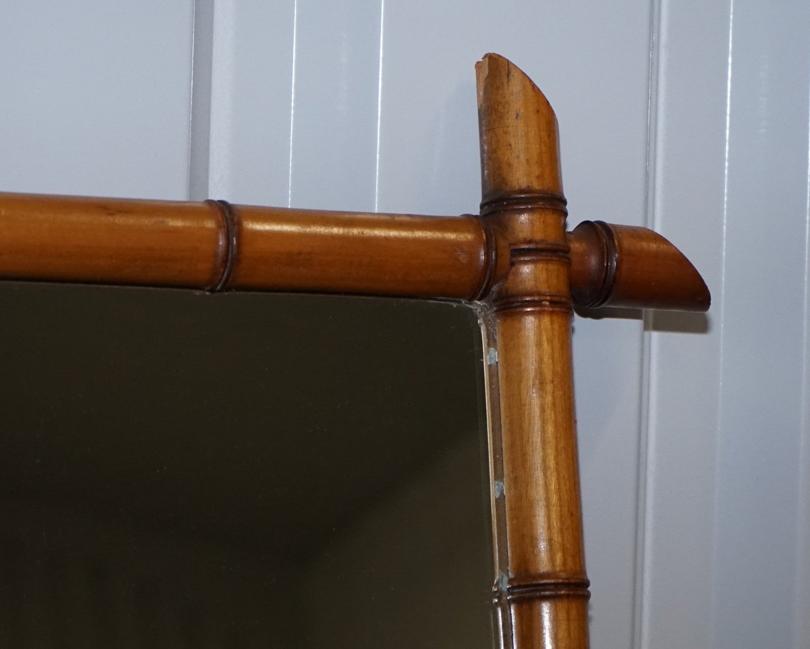 ANTIQUE FRENCH STYLE DECORATIVE FAUX BAMBOO WALL MIRROR