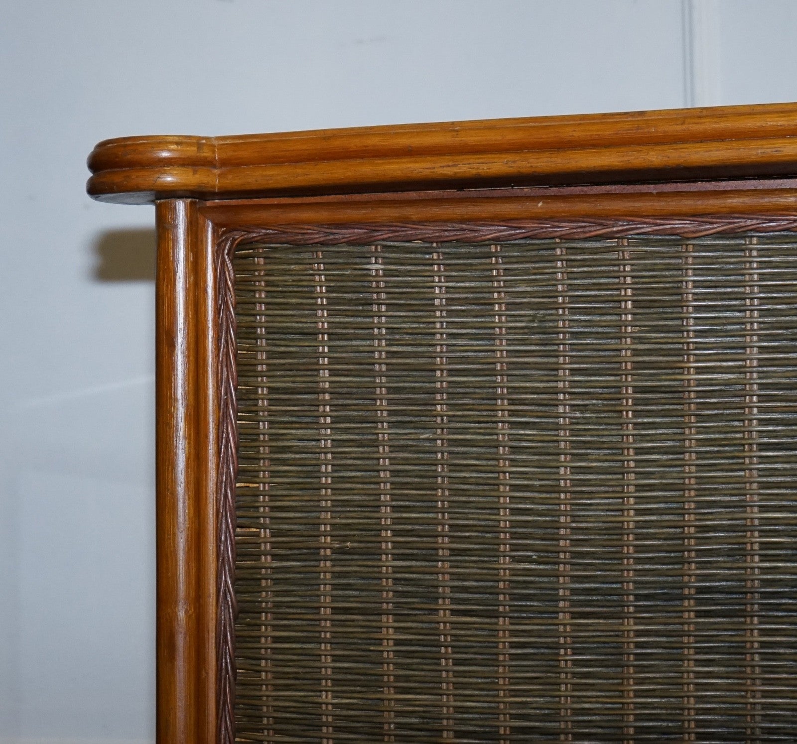 CIRCA 1970'S WOVEN WICKER ARMOIRE WARDROBE WITH ONE DRAWER (2/2)