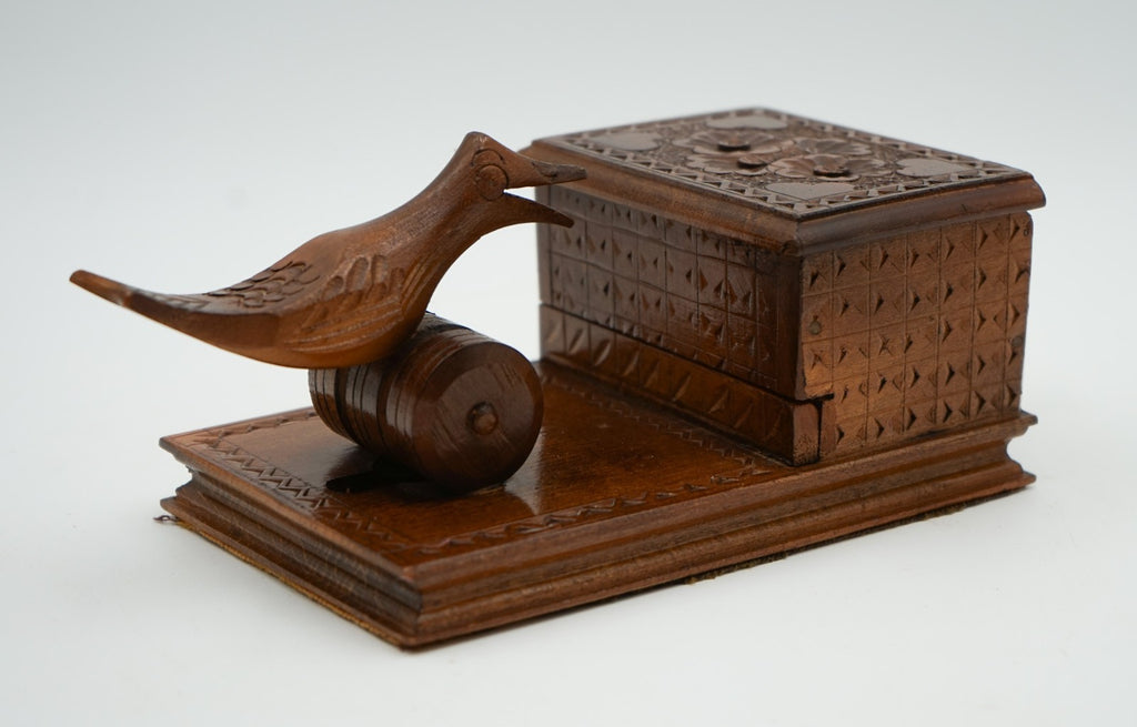 CIRCA 1950'S BIRDIE CIGARETTE DISPENSER CARVED WOOD BOX